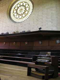 Allen R230 located in Winthrop Hall at the University of Western Australia