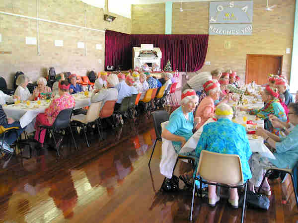 Members enjoying the 2010 Christmas lunch