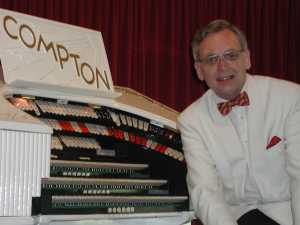 Len Rawle at the Compton theatre organ